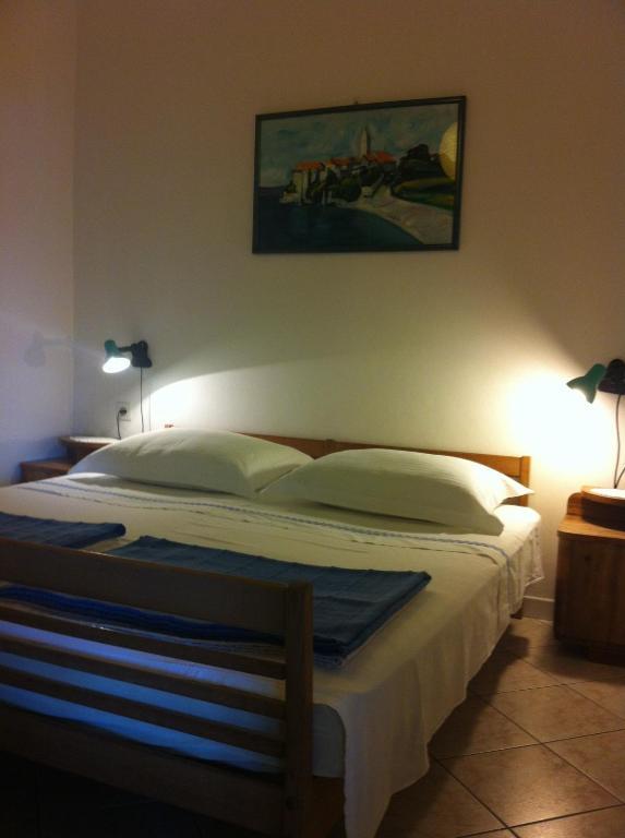 Apartments Skrivaneli Jelsa  Oda fotoğraf