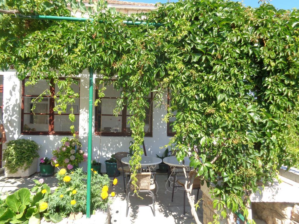 Apartments Skrivaneli Jelsa  Dış mekan fotoğraf