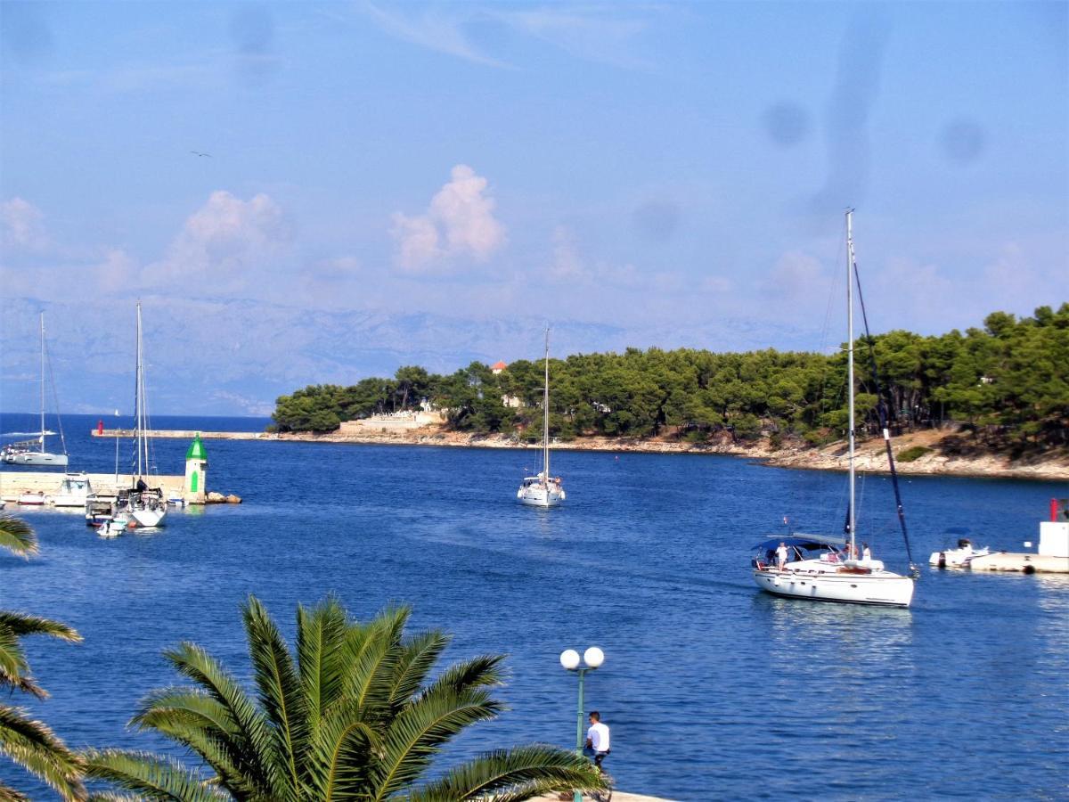 Apartments Skrivaneli Jelsa  Dış mekan fotoğraf