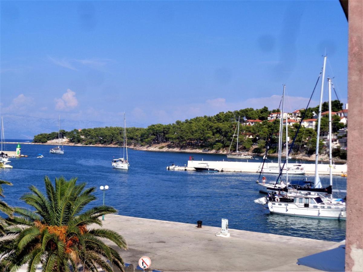 Apartments Skrivaneli Jelsa  Dış mekan fotoğraf