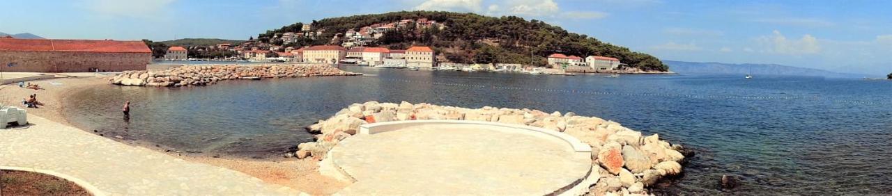 Apartments Skrivaneli Jelsa  Dış mekan fotoğraf